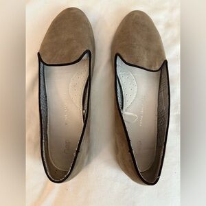 Gap Shoes Womens 8 1/2 Slip On Loafers Beige Suede Casual Round Toe